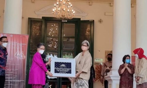 dd33e78873e86696b59c87d9d5ed6c35_1